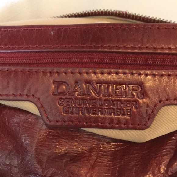 Danier leather crossbody bag - Picture 4 of 5